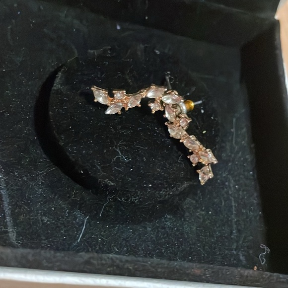 Elegant Gold and Silver Earring Set - Picture 12 of 13